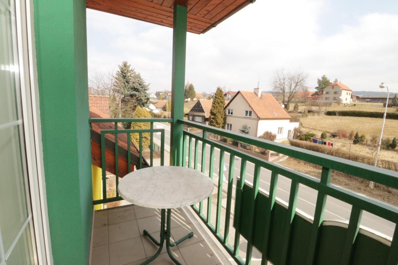 Hotel Penzion Hůrka Dolni Libchavy Exterior foto