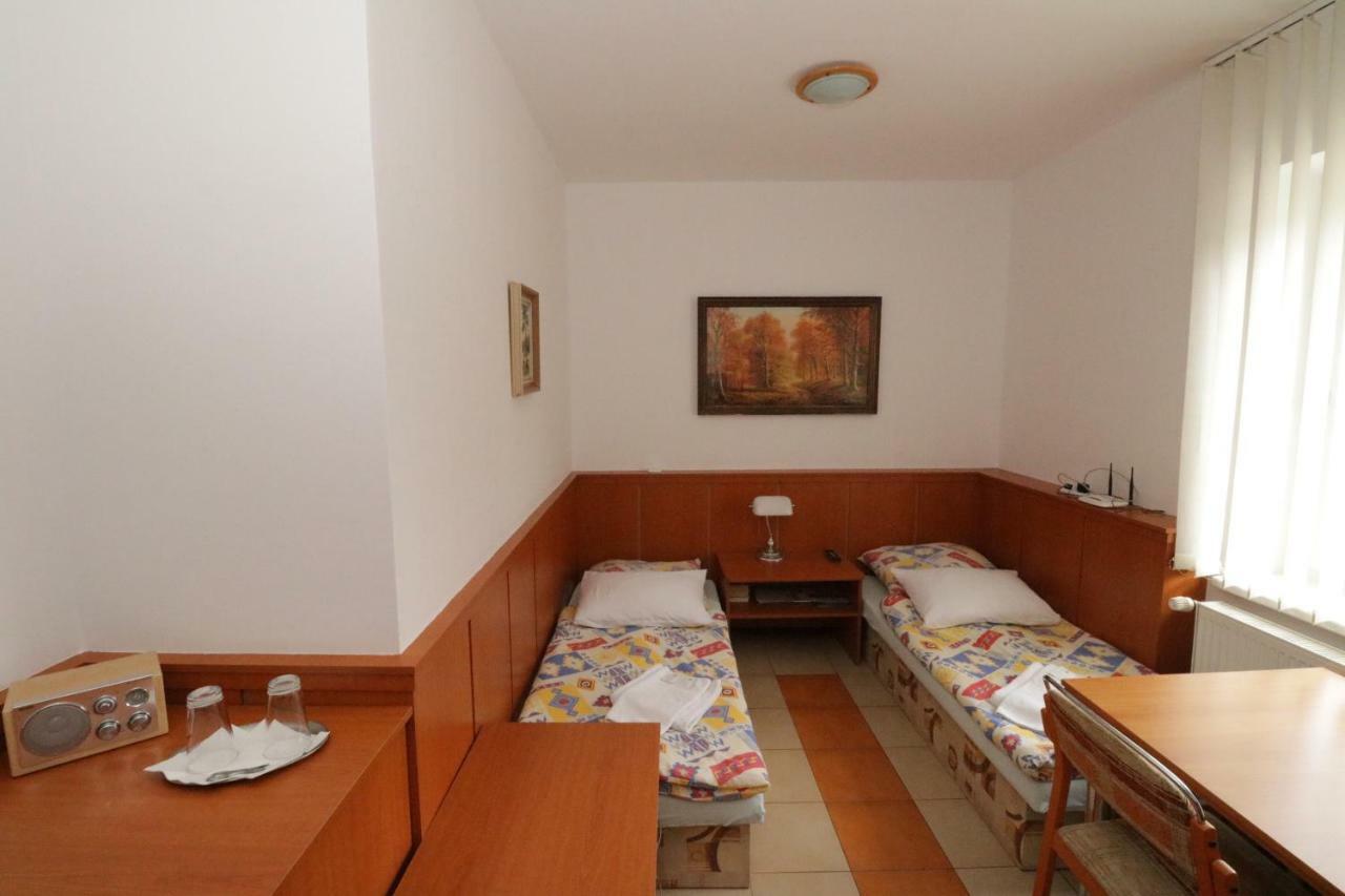 Hotel Penzion Hůrka Dolni Libchavy Exterior foto