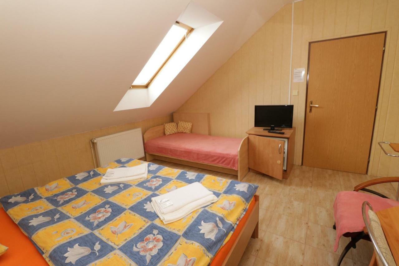 Hotel Penzion Hůrka Dolni Libchavy Exterior foto