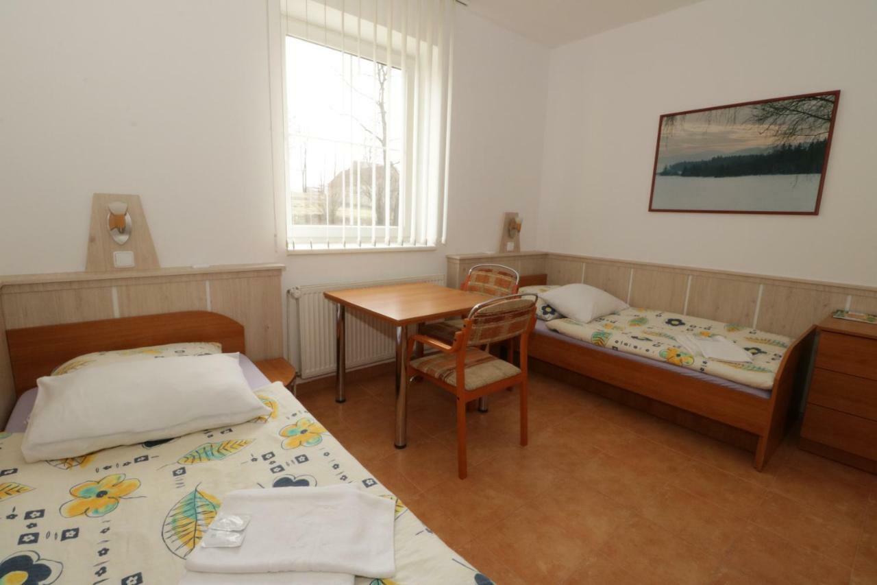 Hotel Penzion Hůrka Dolni Libchavy Exterior foto