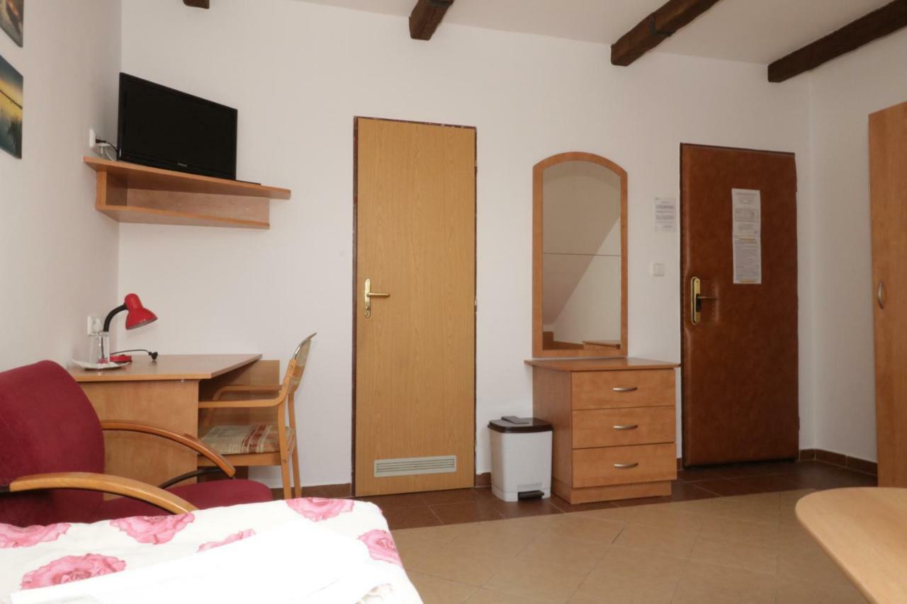Hotel Penzion Hůrka Dolni Libchavy Exterior foto
