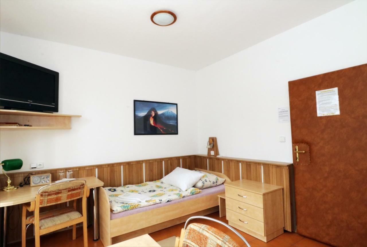 Hotel Penzion Hůrka Dolni Libchavy Exterior foto